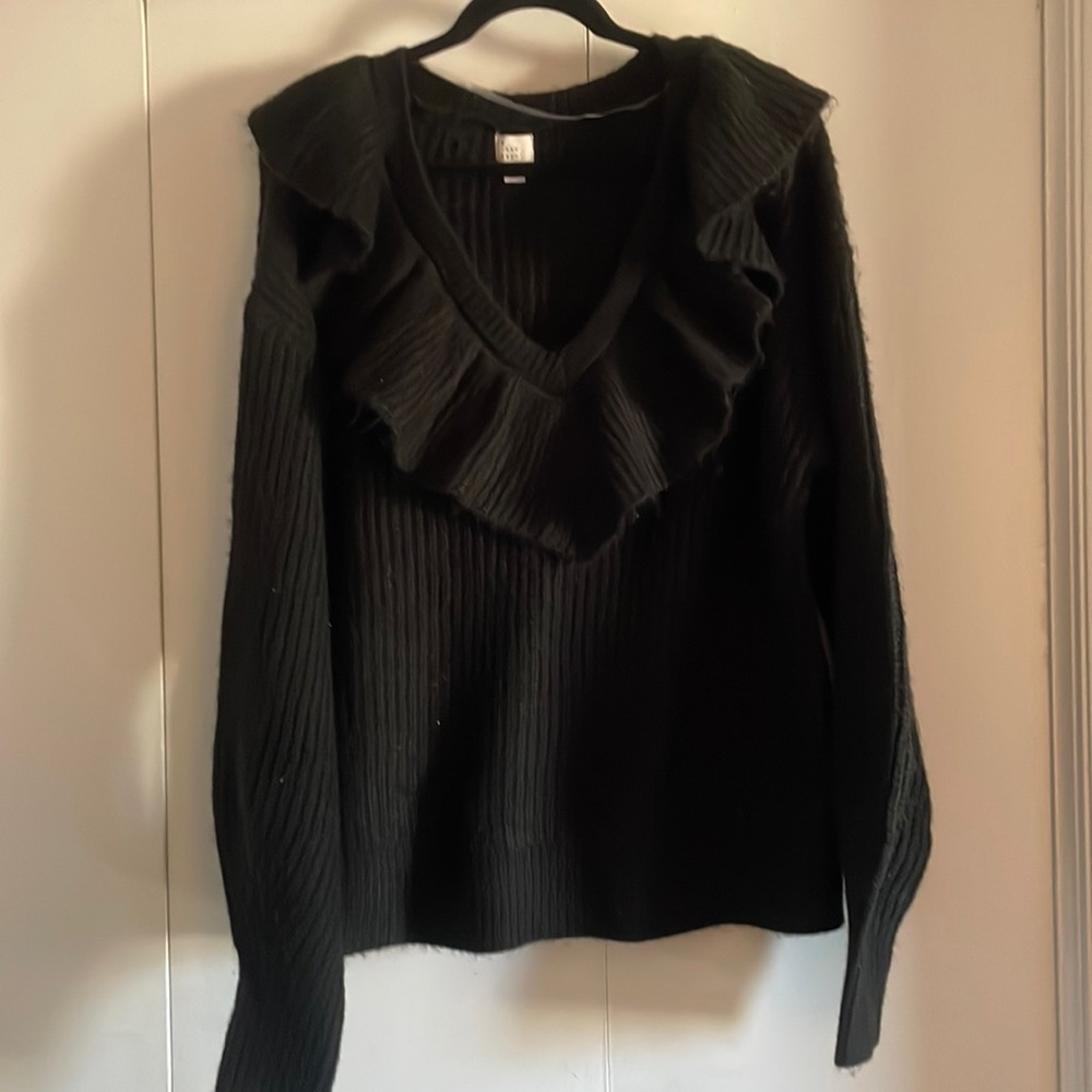 Black v neck sweater